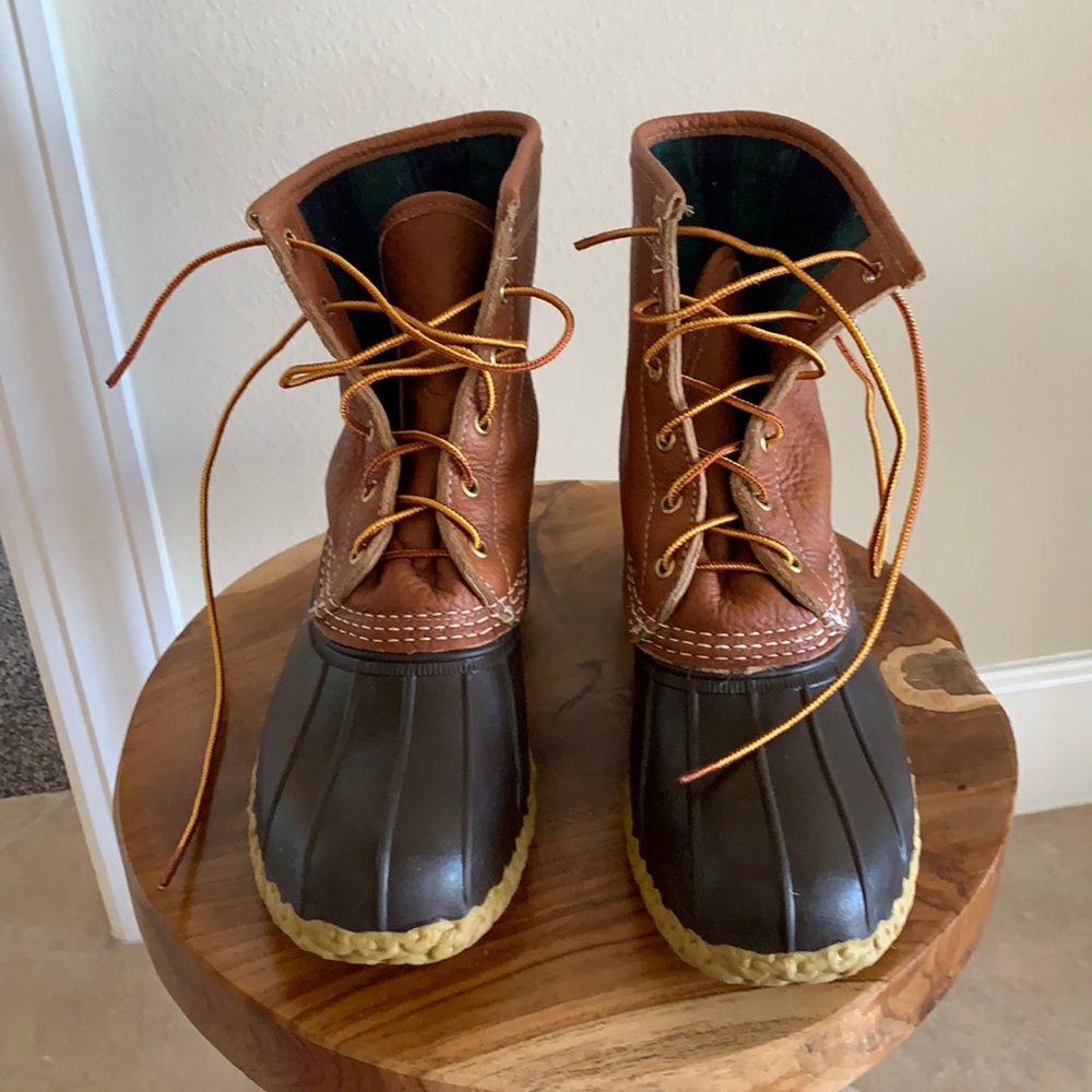 Women’s 8 inch bean  boots tumbled leather chamois lined Size 10